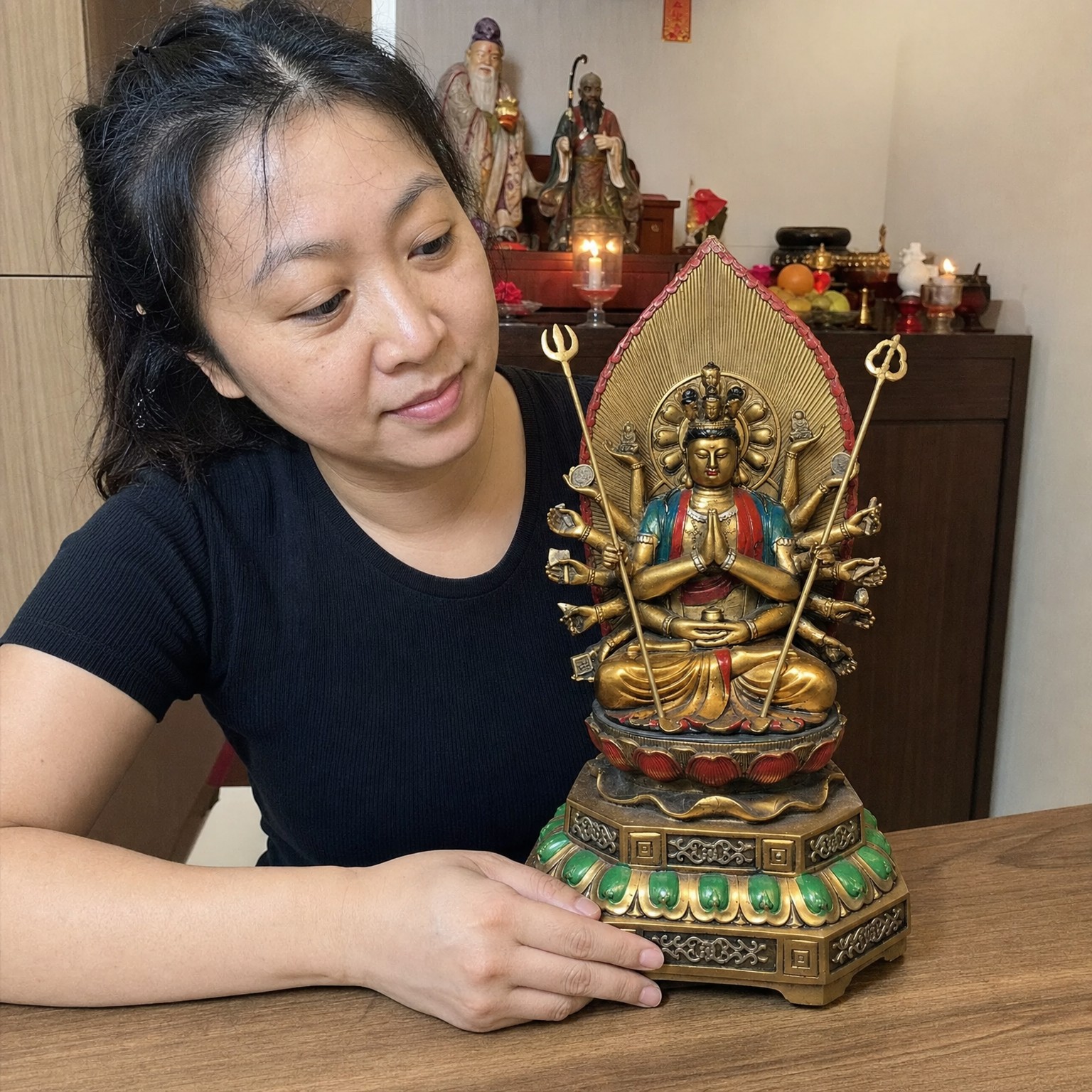 Thousand-Armed Guanyin Copper Statue – Compassion, Protection & Family Blessings 18 × 16 × 35 cm